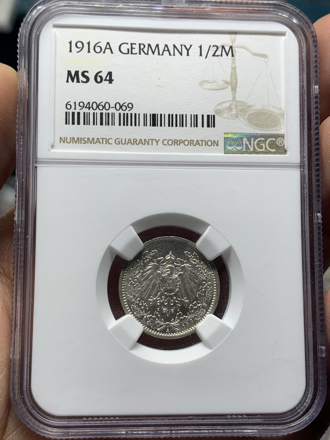 《竞宝斋》第27场-本周日，周一2场连拍（全场顺丰包邮） NGC-MS64 德国 1916年A厂1/2马克