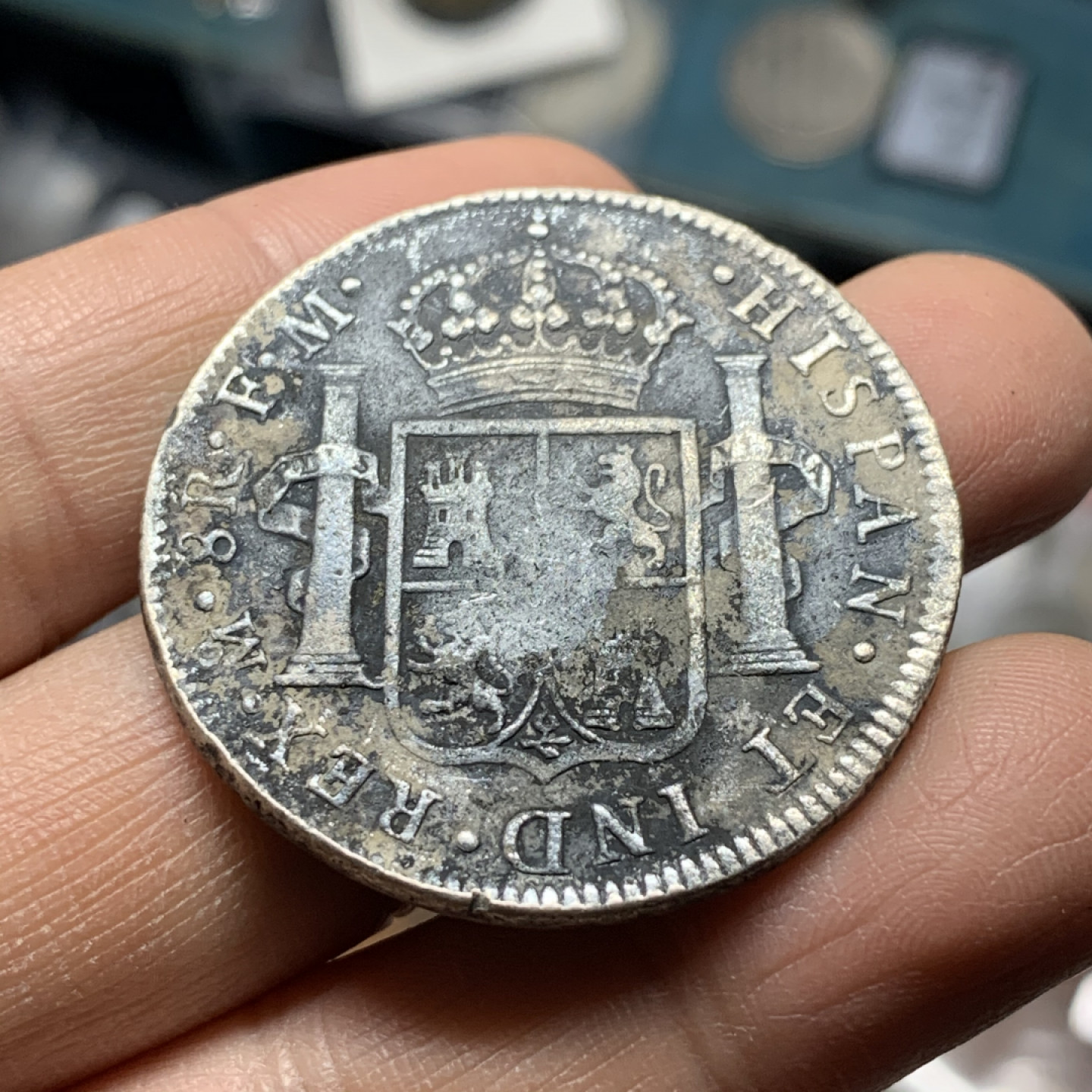 《竞宝斋》第27场-本周日，周一2场连拍（全场顺丰包邮） 西属 墨西哥1798年 卡四 8R 双柱大银币39.8mm 26.2克 细节见图