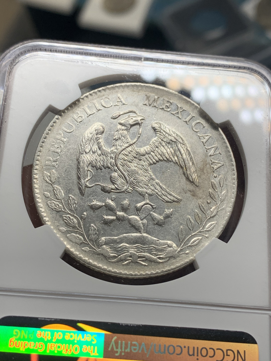 《竞宝斋》第27场-本周日，周一2场连拍（全场顺丰包邮） NGC-UNCD  墨西哥 1897年 8 里亚尔  萨斯特卡斯厂  银币     原味粉光 
