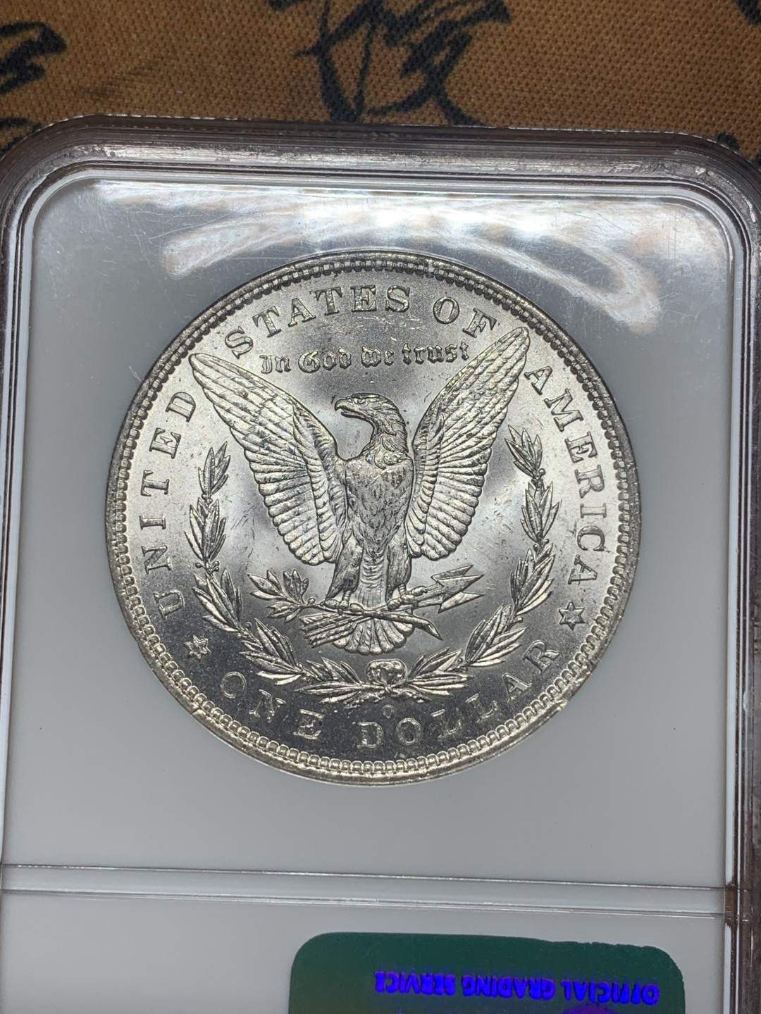 《竞宝斋》第27场-本周日，周一2场连拍（全场顺丰包邮） NGC-MS65 1888 少见O版 摩根银元 发财年 早期老盒子  更高分只有90枚， ngc参考价400刀 难得品种