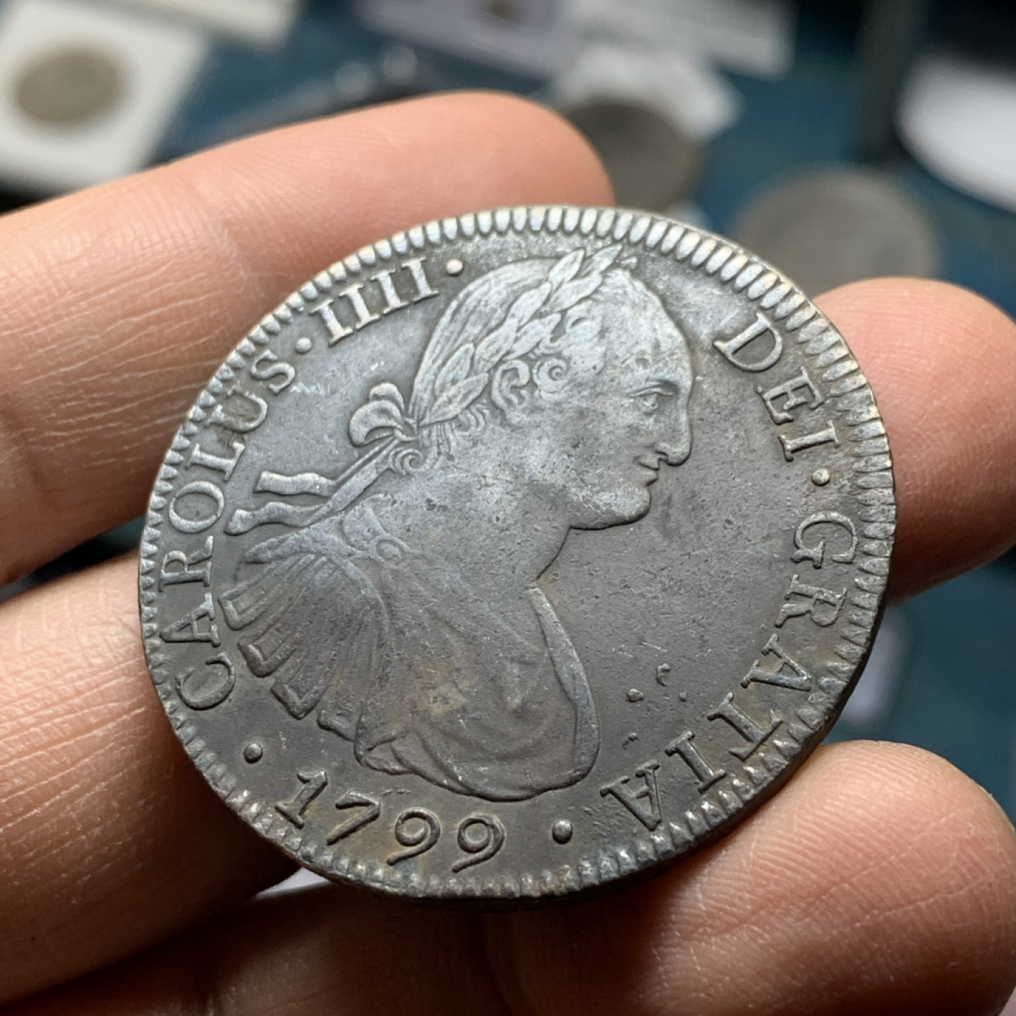 《竞宝斋》第27场-本周日，周一2场连拍（全场顺丰包邮） 西属 墨西哥1799年 卡四 8R 双柱大银币 39.6mm 26.6克  细节见图