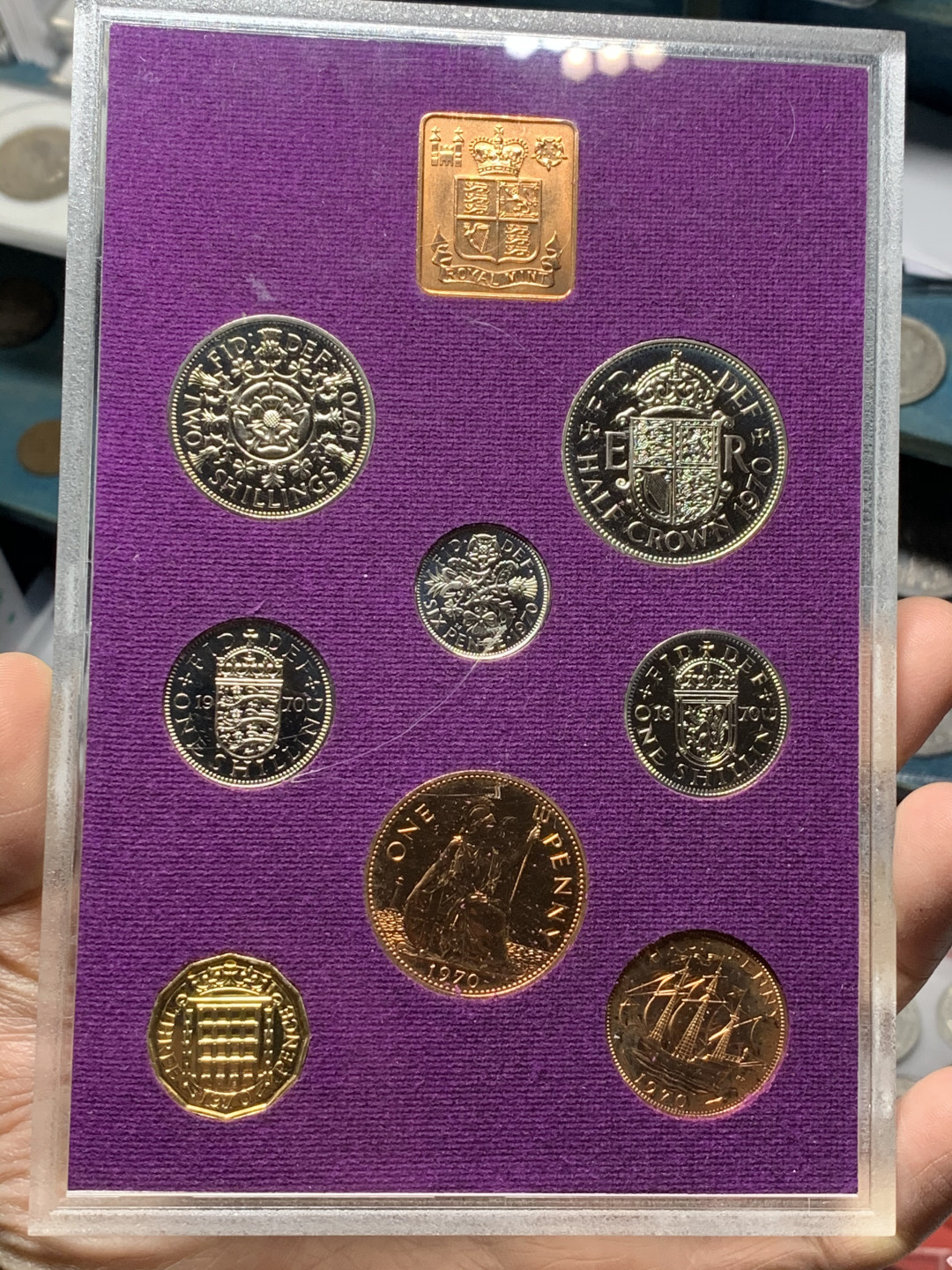 《竞宝斋》第27场-本周日，周一2场连拍（全场顺丰包邮） 英国 1970年 皇家铸币厂套币 十进制改革 伊丽莎白二世青年头像版 共9枚 带原封装与包装