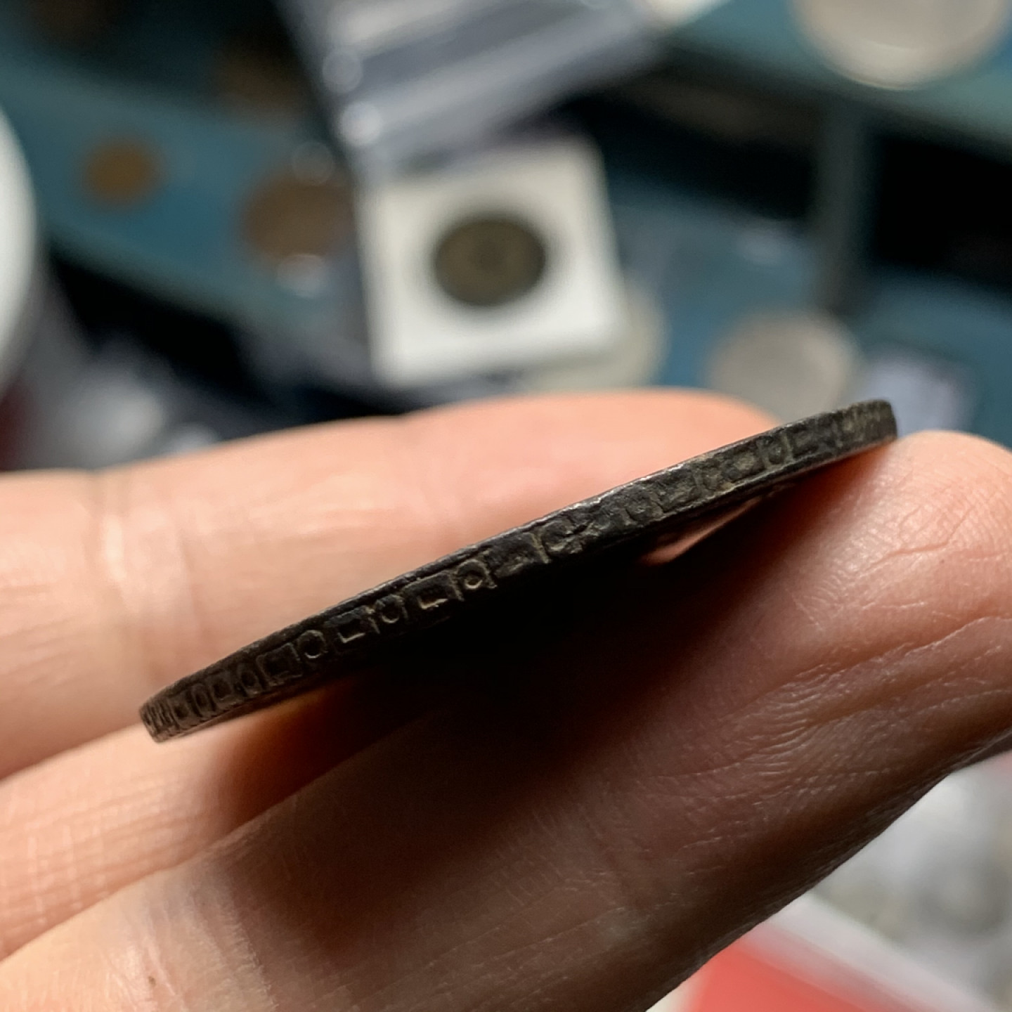 《竞宝斋》第27场-本周日，周一2场连拍（全场顺丰包邮） 西属 墨西哥1799年 卡四 8R 双柱大银币 39.6mm 26.6克  细节见图