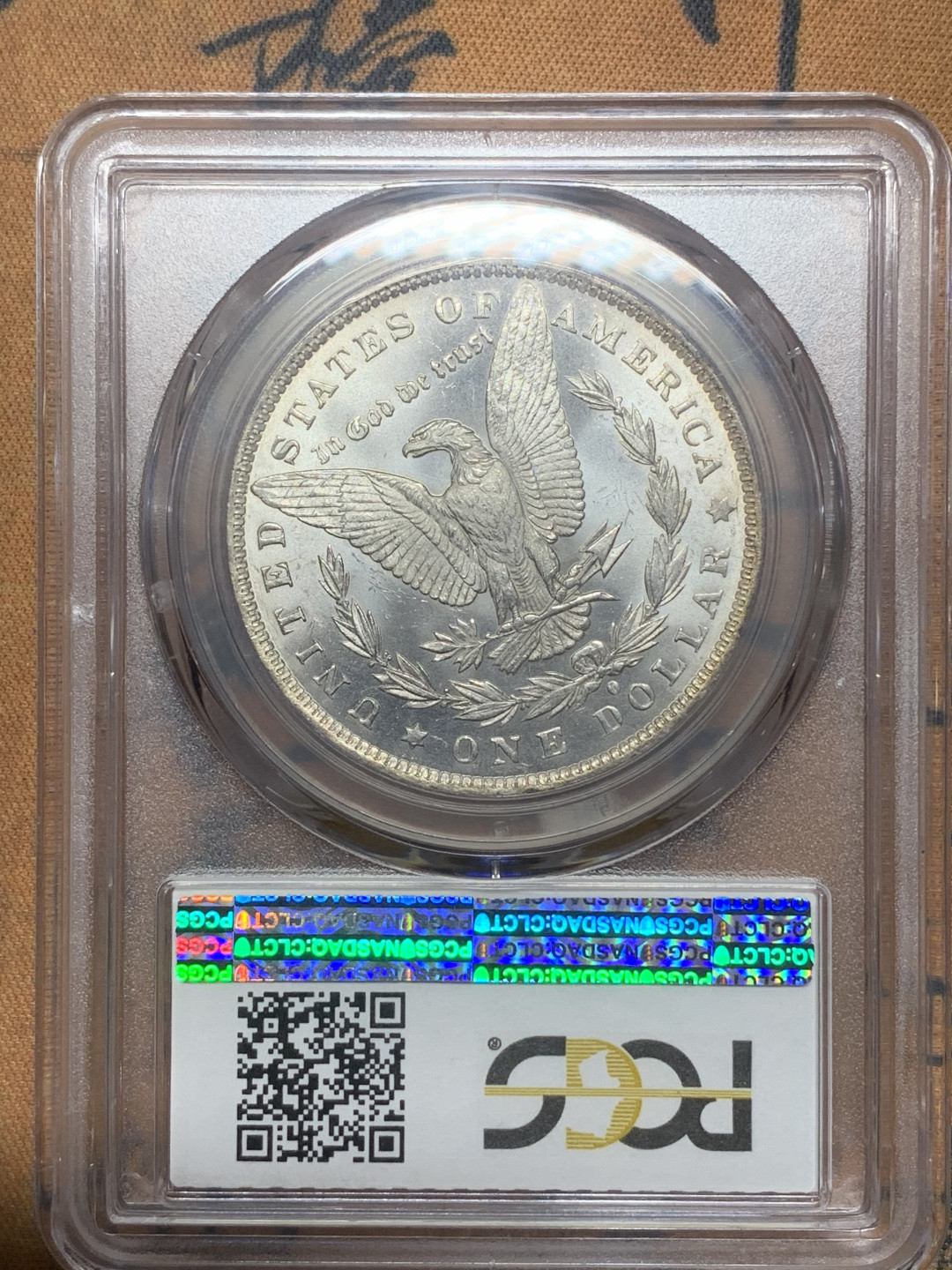《竞宝斋》第27场-本周日，周一2场连拍（全场顺丰包邮） PCGS-MS63 美国 1884年 O版 1美元 摩根银币 卷拆原光品相，底板亮晶晶，属于63分里状态比较好的币了