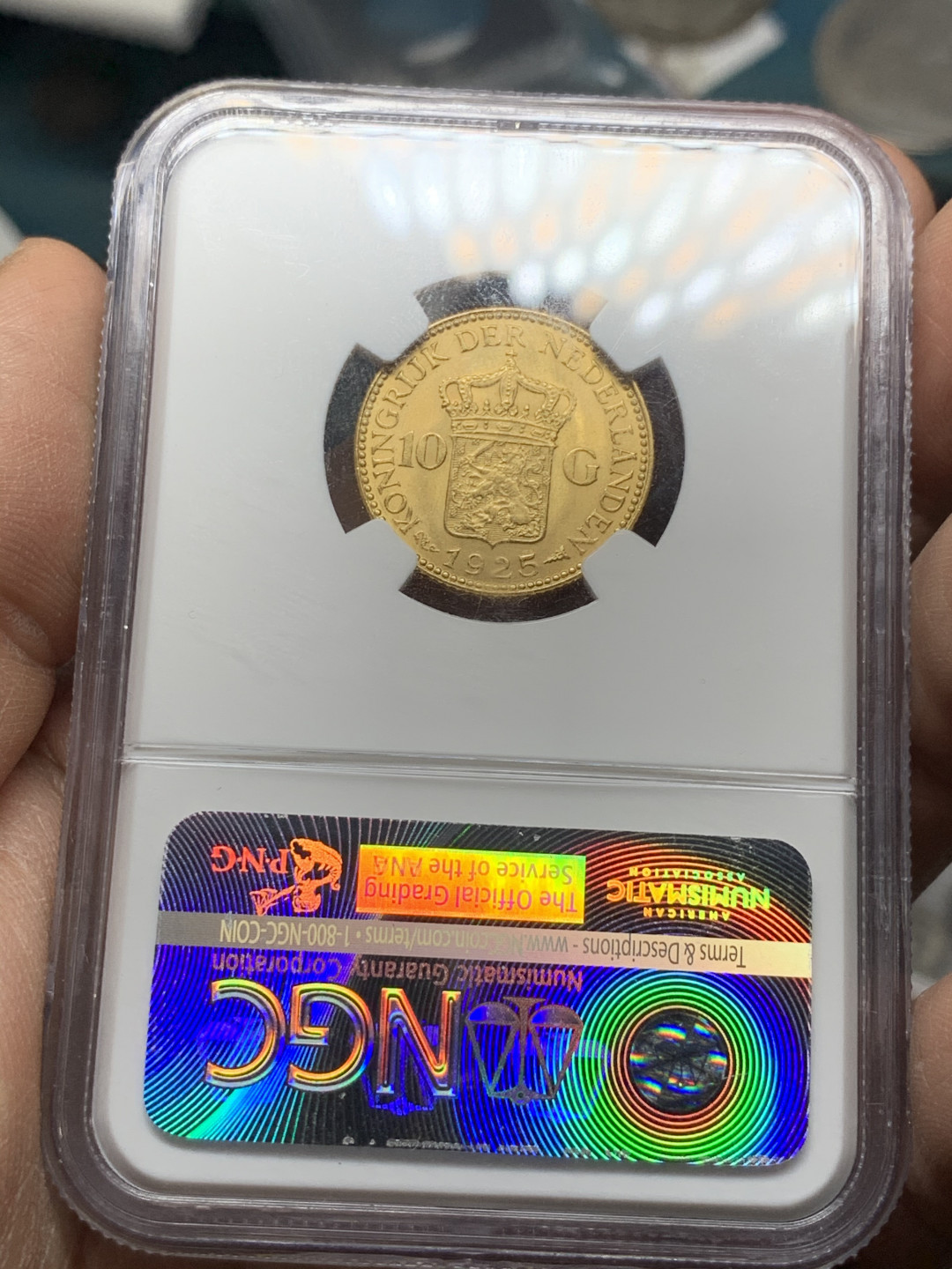 《竞宝斋》第27场-本周日，周一2场连拍（全场顺丰包邮） 1925年 荷兰威廉明娜女王10盾金币，ngc评级ms61 6.729克，90%含金量