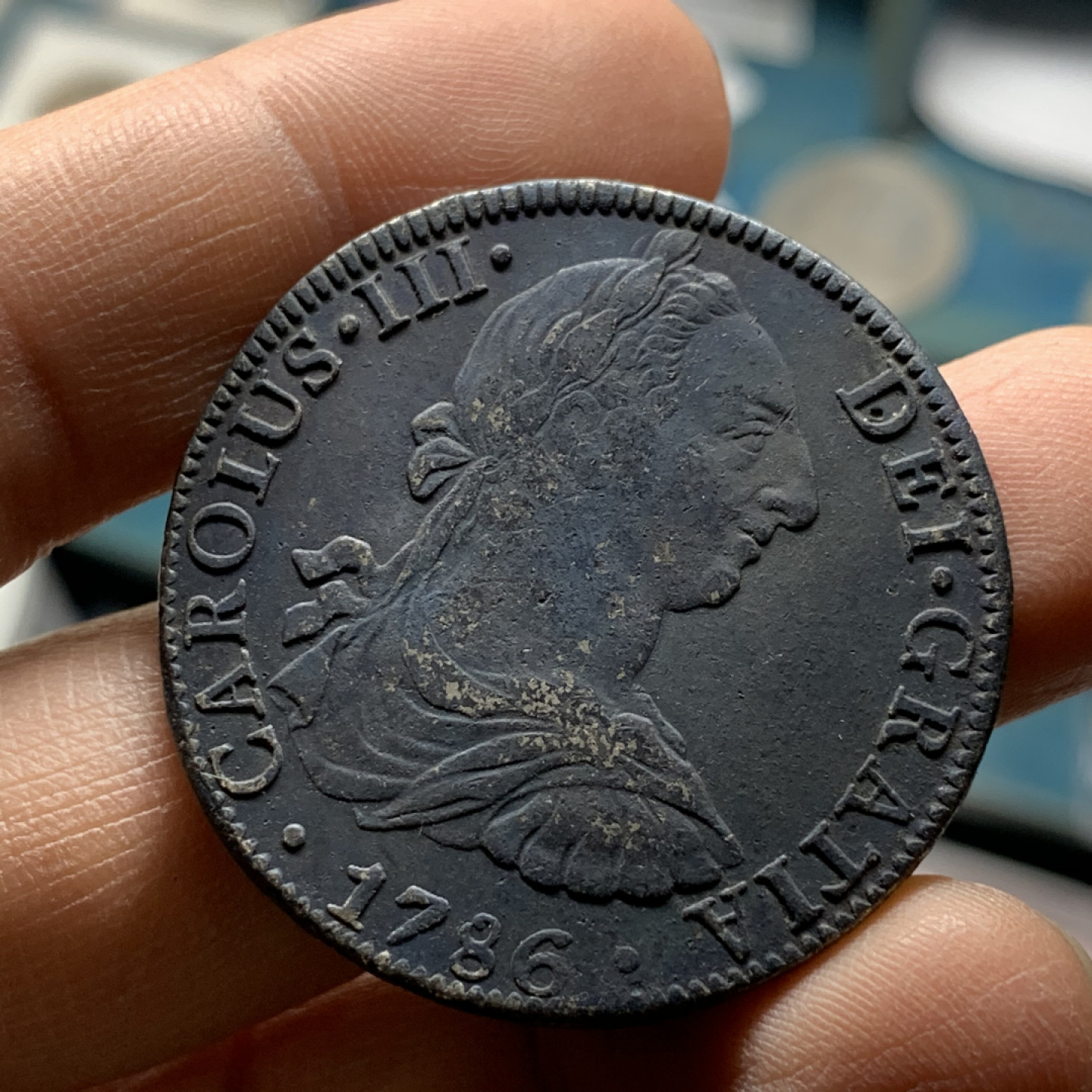 《竞宝斋》第27场-本周日，周一2场连拍（全场顺丰包邮） 西属 墨西哥1786年 卡三 8R 双柱大银币 38.8mm 26.8克  细节见图