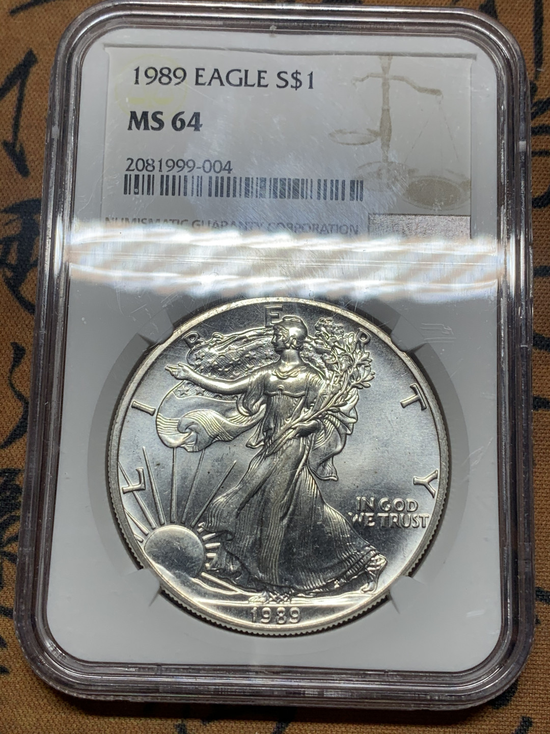 《竞宝斋》第27场-本周日，周一2场连拍（全场顺丰包邮） NGC-MS64 美国 1989年 自由女神 1美元银币