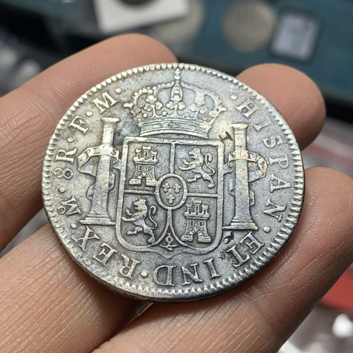 《竞宝斋》第27场-本周日，周一2场连拍（全场顺丰包邮） 西属 墨西哥1795年 卡四 8R 双柱大银币39.2mm 26.6克 细节见图