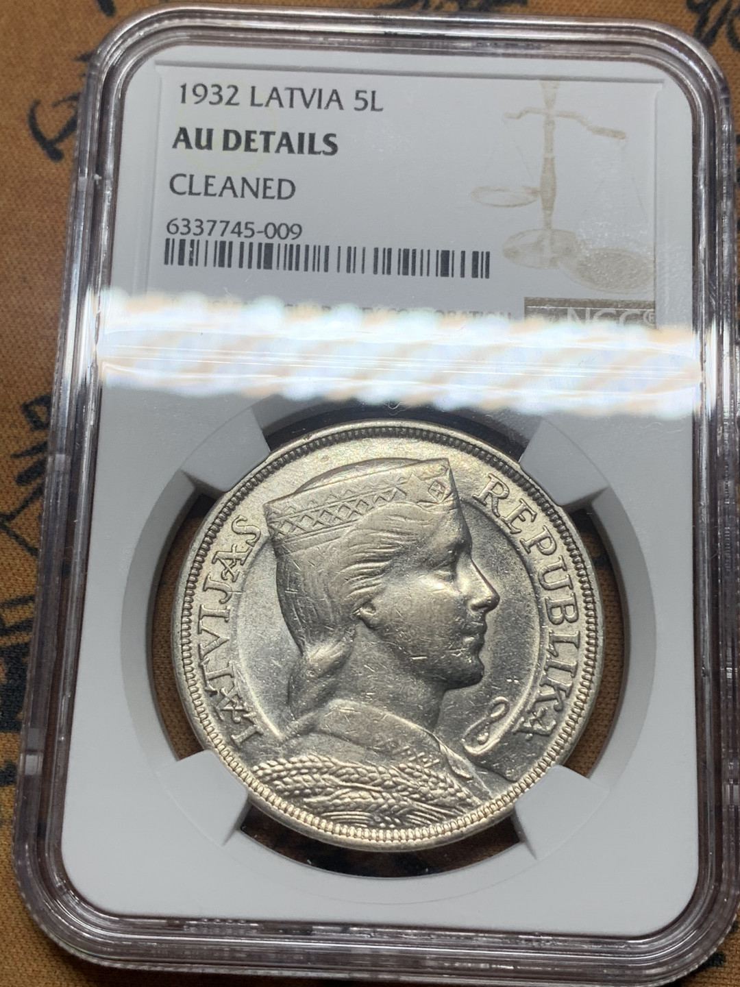 《竞宝斋》第27场-本周日，周一2场连拍（全场顺丰包邮） NGC-AU 拉脱维亚 1932年 5L 谷神美女 银币