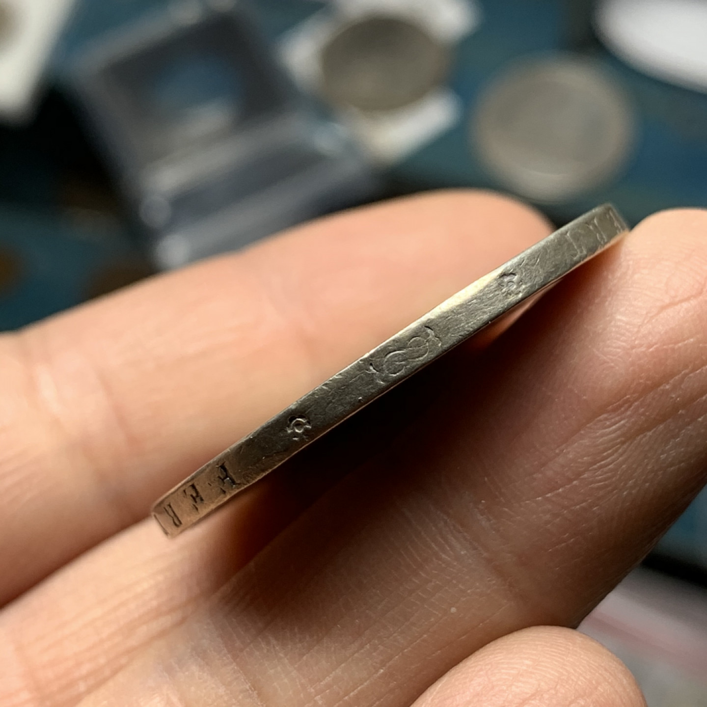 《竞宝斋》第27场-本周日，周一2场连拍（全场顺丰包邮） 1827年意大利撒丁岛5里拉银币