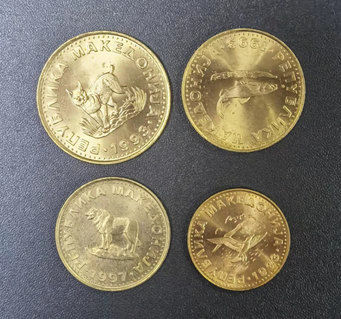 北京马甸外国钱币专卖店微拍第六十七期，非贵金属外国纪念币，流通币专场，陆续上新欢迎关注 好品马其顿4枚／套