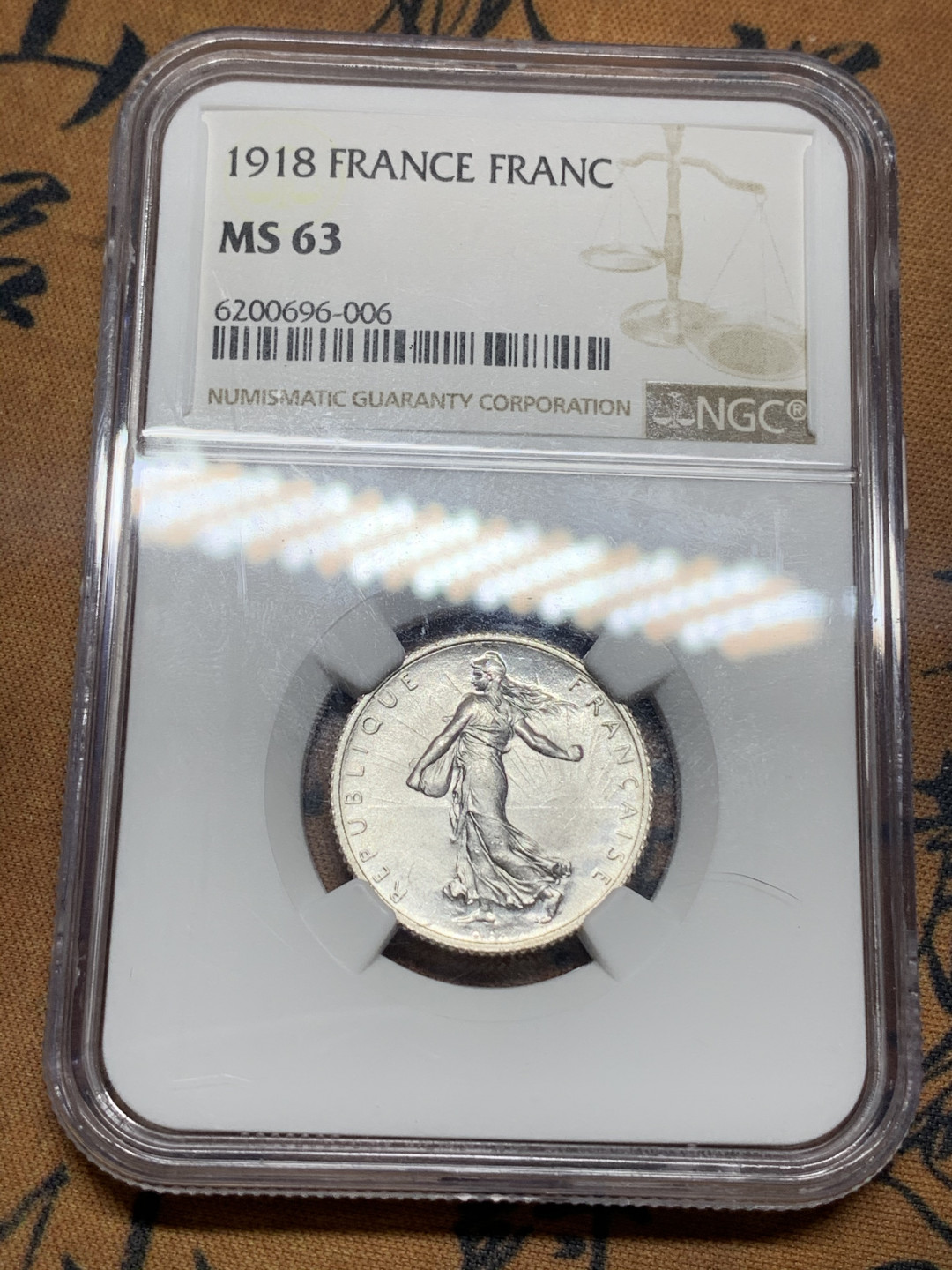 《竞宝斋》第27场-本周日，周一2场连拍（全场顺丰包邮） NGC-MS63 法国 1918年 播种1法郎