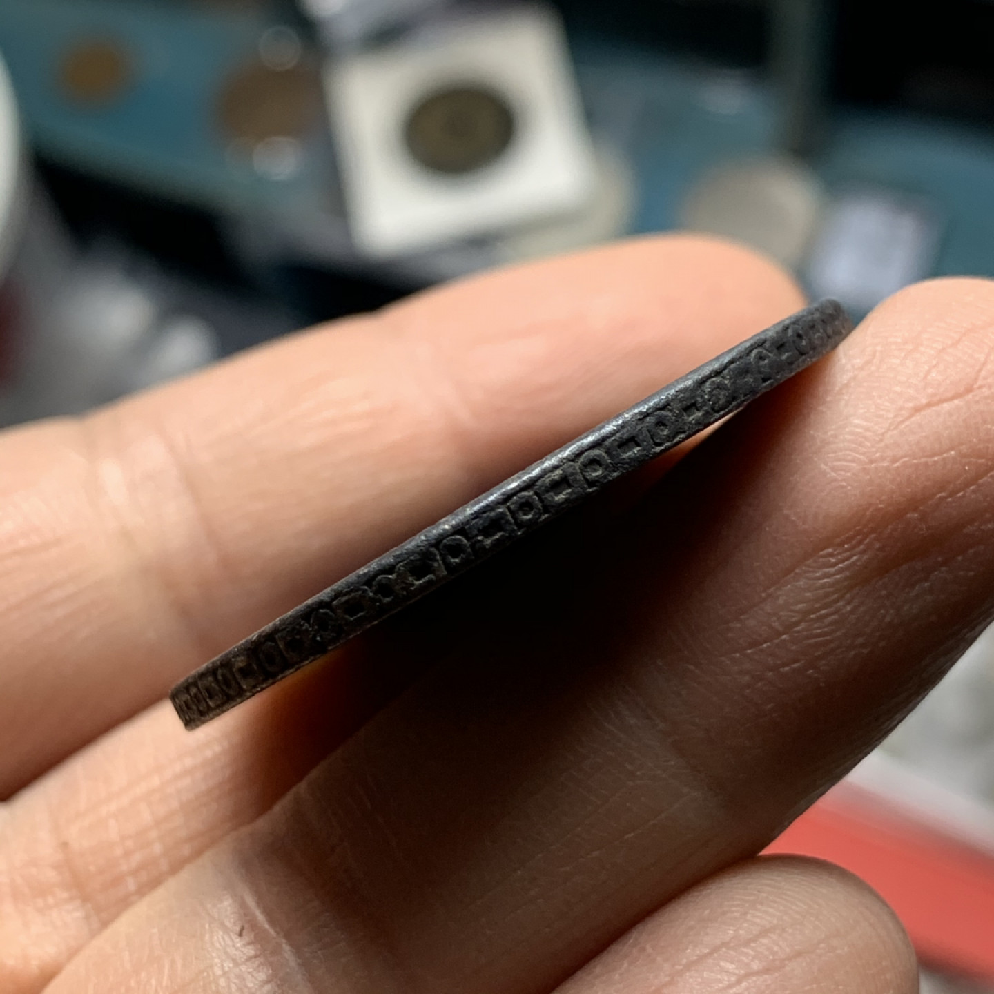 《竞宝斋》第27场-本周日，周一2场连拍（全场顺丰包邮） 西属 墨西哥1786年 卡三 8R 双柱大银币 38.8mm 26.8克  细节见图