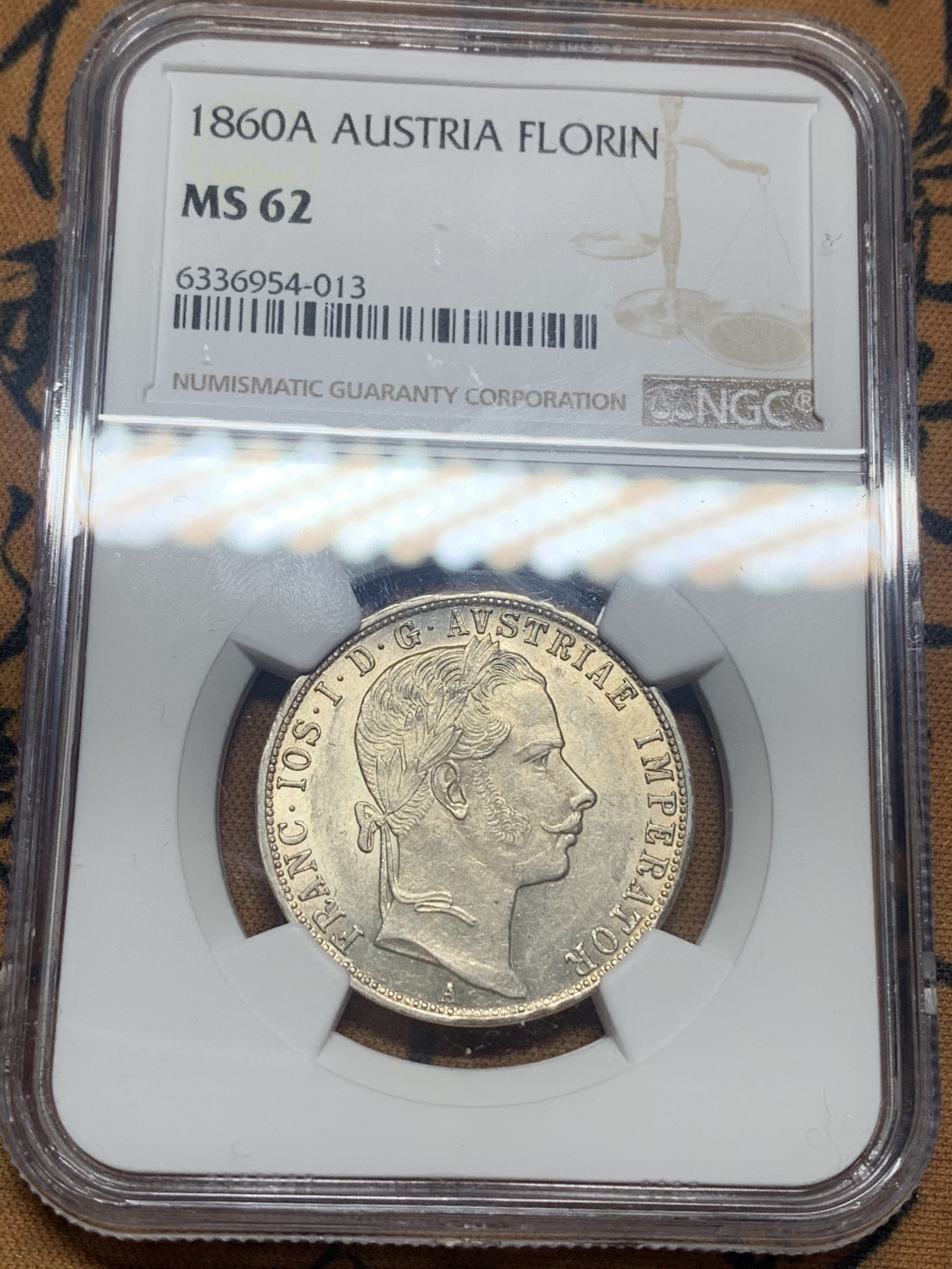 《竞宝斋》第27场-本周日，周一2场连拍（全场顺丰包邮） NGC MS62 奥地利帝国1860年1f银币