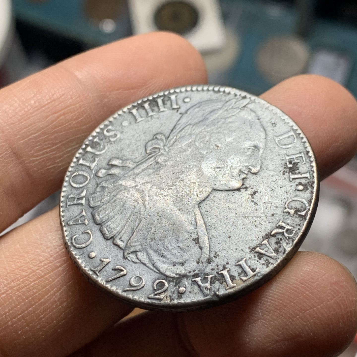 《竞宝斋》第27场-本周日，周一2场连拍（全场顺丰包邮） 西属 墨西哥1792年 卡四 8R 双柱大银币 38.3mm 26.4克  细节见图