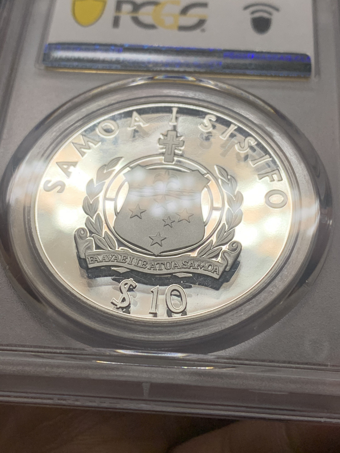 《竞宝斋》第27场-本周日，周一2场连拍（全场顺丰包邮） PCGS PR69DCAM 萨摩亚1994年动物-蝙蝠10塔拉精制大银币 亚军分 925银，直径38.7mm，重量31.23g，发行量2万枚。