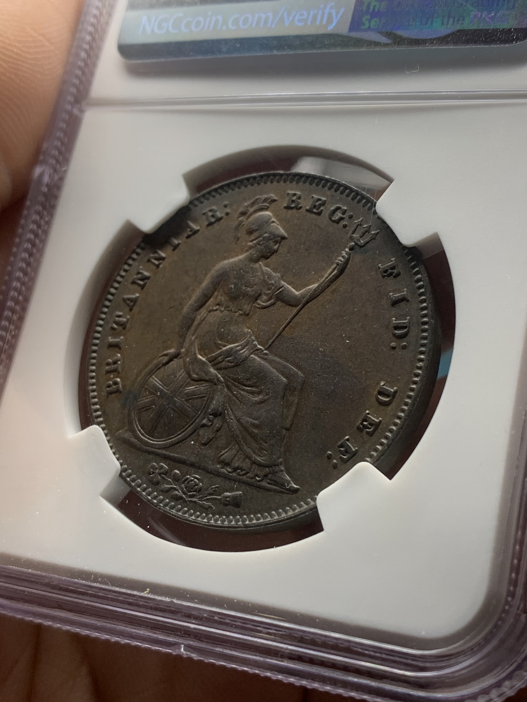 《竞宝斋》第27场-本周日，周一2场连拍（全场顺丰包邮） NGC-AU55 英国 1854年 1便士铜币 巧克力包浆 状态不错