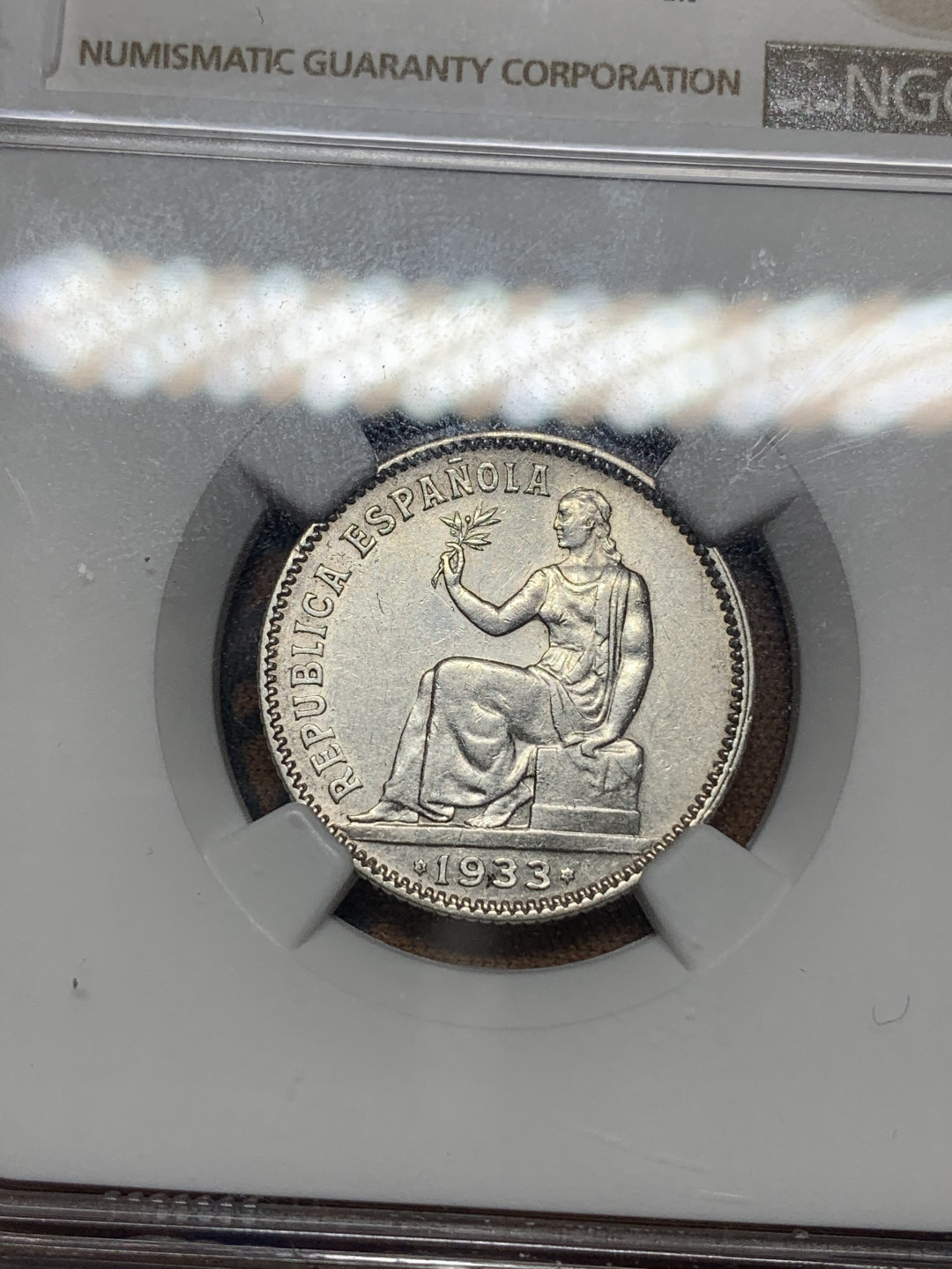 《竞宝斋》第27场-本周日，周一2场连拍（全场顺丰包邮） NGC AUD 西班牙 1933（34）年 1比塞塔银币 内战第二共和国发行，仅1年