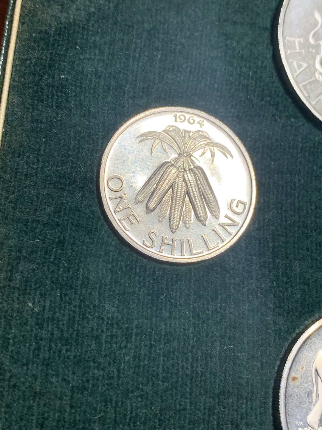 《竞宝斋》第27场-本周日，周一2场连拍（全场顺丰包邮） 1964年 马拉维套币4枚 6便士，1先令，1福林，1/2克朗