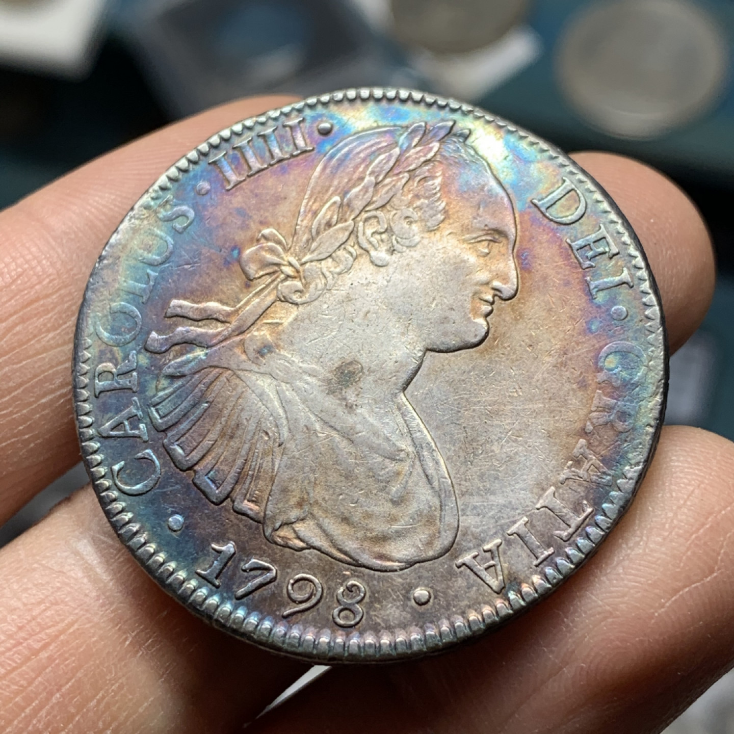 《竞宝斋》第27场-本周日，周一2场连拍（全场顺丰包邮） 1798年 墨西哥卡四 双柱 8R  大银币  彩色包浆