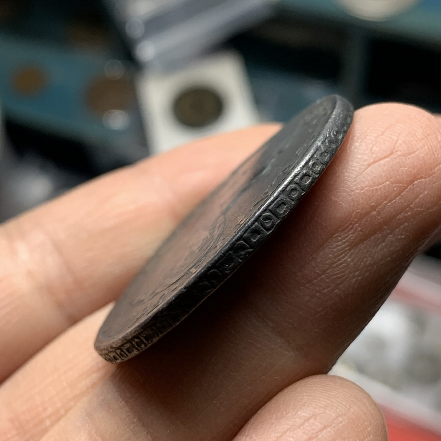 《竞宝斋》第27场-本周日，周一2场连拍（全场顺丰包邮） 西属 墨西哥1792年 卡四 8R 双柱大银币 39mm 26.3克 细节见图