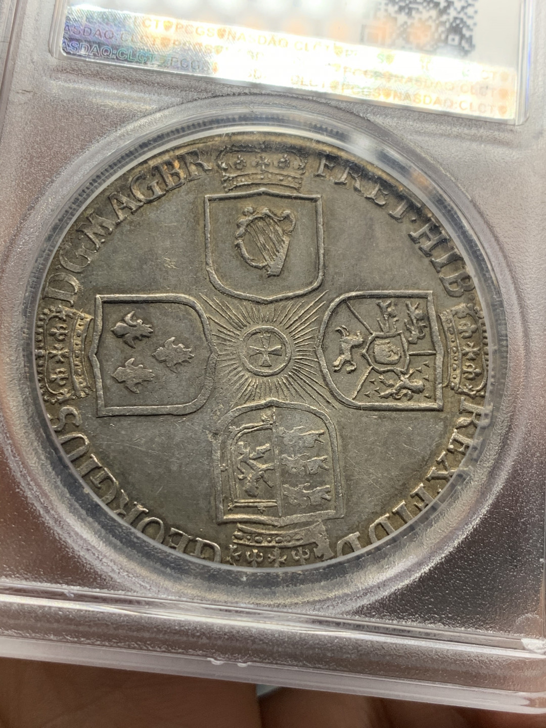 《竞宝斋》第28场-本周日，周一2场连拍（全场顺丰包邮） PCGS AU55 唯一冠军分 布伦瑞克-卢内堡-卡伦伯格-汉诺威 1725年 野人泰勒 深五彩包浆 正反深打 人物鼻尖可见 可遇不可求