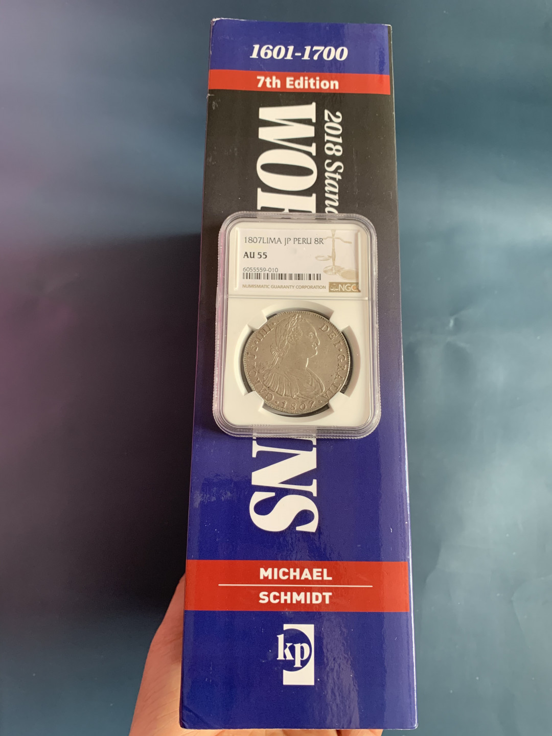 《竞宝斋》第28场-本周日，周一2场连拍（全场顺丰包邮） 难得 克劳斯目录 最新第七版 1601-1700年 涵盖世界24000枚钱币，杂志大小印刷非常清晰，厚达1632页！目录重约3公斤