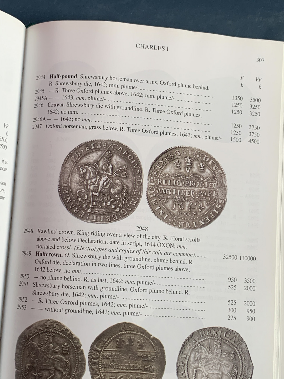 《竞宝斋》第28场-本周日，周一2场连拍（全场顺丰包邮） SPINK 斯宾克英国目录，保存完好，精装本546页（涵盖凯尔特人到二战时期）+平装本259页（英国十进制钱币目录）