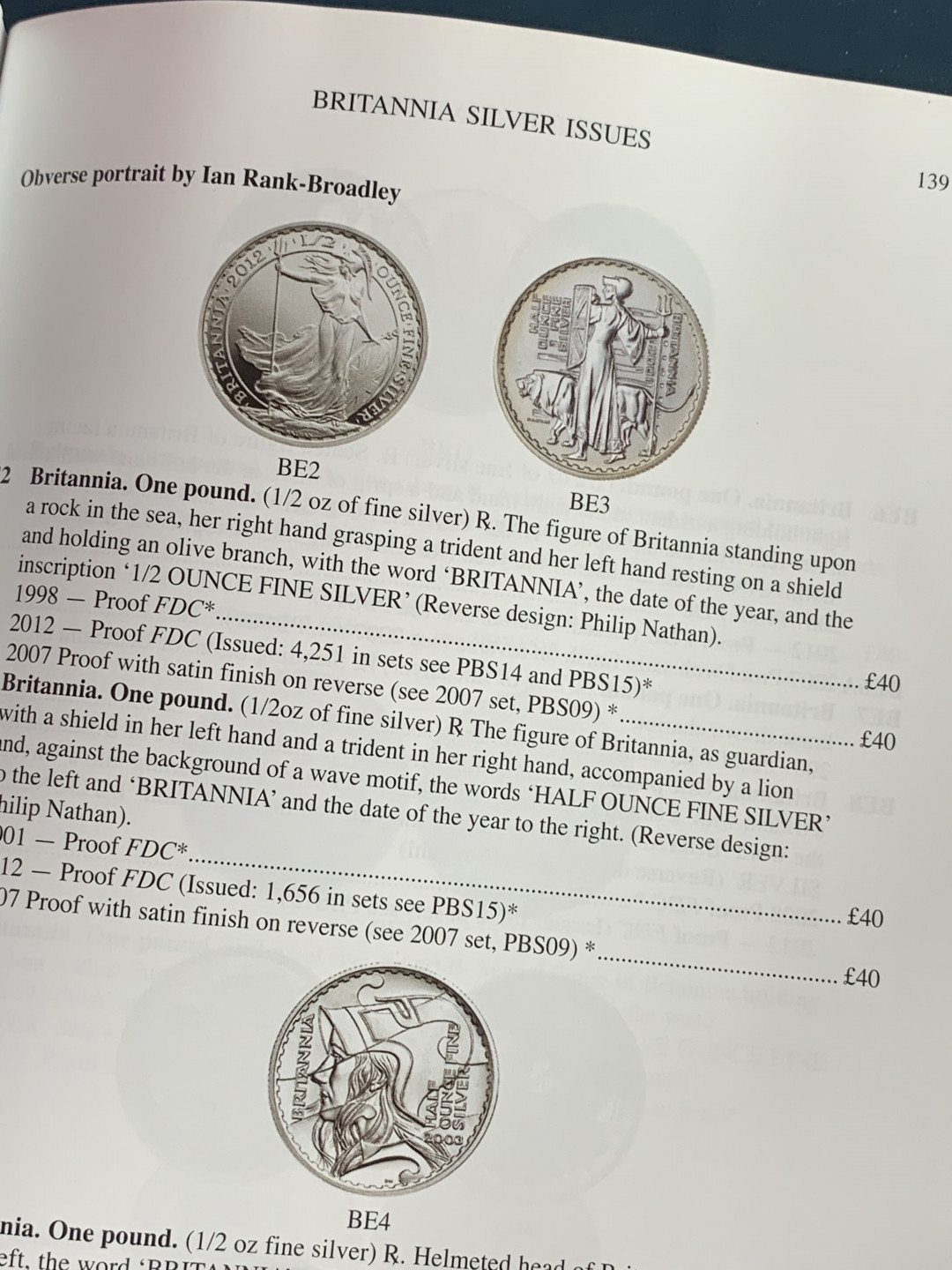 《竞宝斋》第28场-本周日，周一2场连拍（全场顺丰包邮） SPINK 斯宾克英国目录，保存完好，精装本546页（涵盖凯尔特人到二战时期）+平装本259页（英国十进制钱币目录）