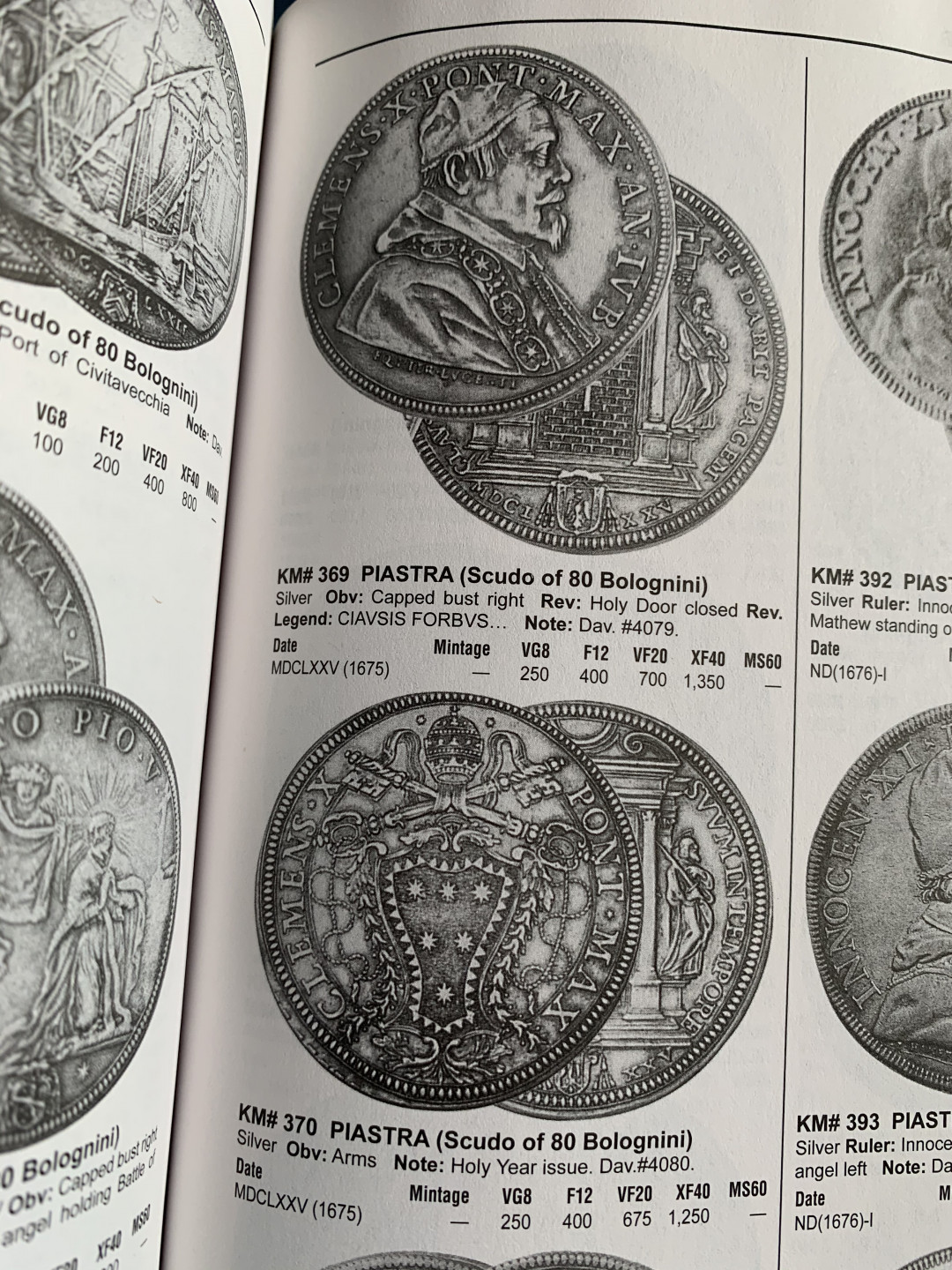 《竞宝斋》第28场-本周日，周一2场连拍（全场顺丰包邮） 难得 克劳斯目录 最新第七版 1601-1700年 涵盖世界24000枚钱币，杂志大小印刷非常清晰，厚达1632页！目录重约3公斤