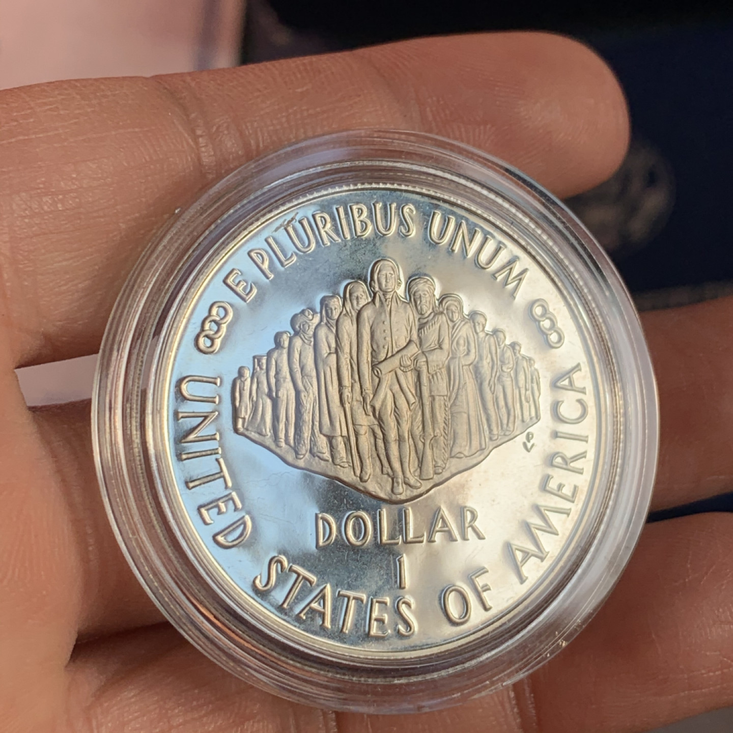 《竞宝斋》第28场-本周日，周一2场连拍（全场顺丰包邮） 原盒证书 美国1987年 宪法两百周年纪念 1元 精制银币