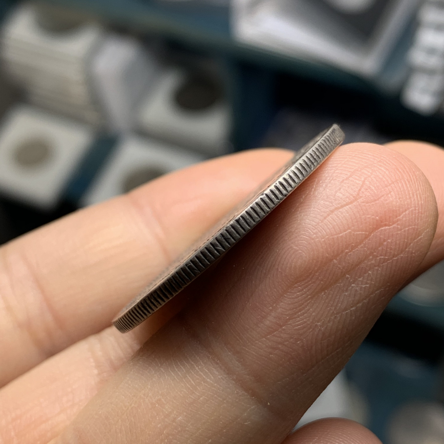 《竞宝斋》第28场-本周日，周一2场连拍（全场顺丰包邮） 原味好细节 英国 1817年 乔三 牛头半克朗 自然流通 状态保存的比较好