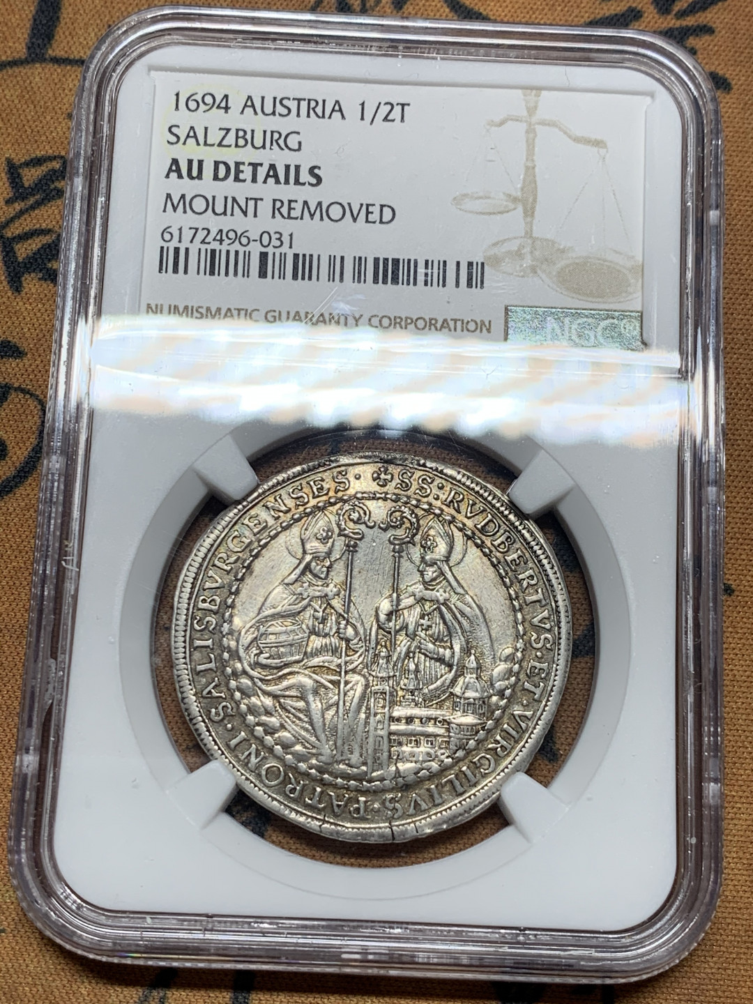 《竞宝斋》第28场-本周日，周一2场连拍（全场顺丰包邮） NGC 评级 1694年 神圣罗马帝国 萨尔茨堡 半泰勒银币 打制细节非常清楚 难得状态 少见品种