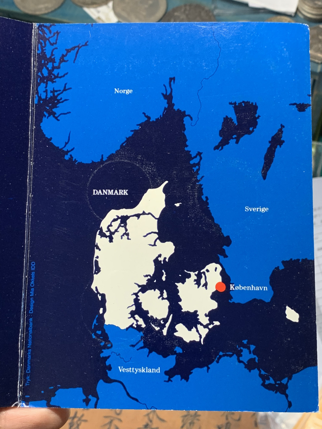 《竞宝斋》第28场-本周日，周一2场连拍（全场顺丰包邮） 原封装丹麦 1989年 50分/1克朗/10克朗 卡装三枚套币 非常少见的封装套币