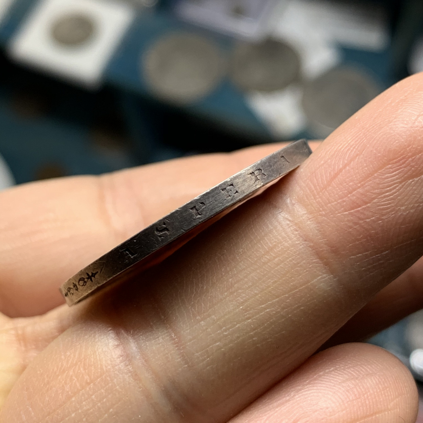 《竞宝斋》第28场-本周日，周一2场连拍（全场顺丰包邮） 裸币 德国汉诺威1泰勒银币，1859年轻彩UNC好品