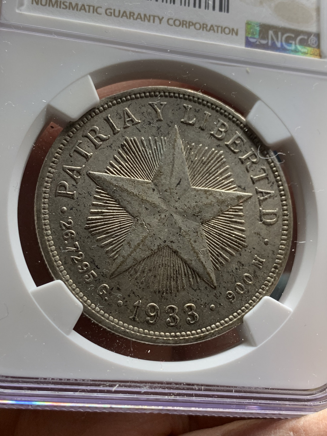 《竞宝斋》第28场-本周日，周一2场连拍（全场顺丰包邮） NGC AU58 古巴1933年 大五星 1比索银币 非常好的状态，大五星棱角分明 立体感强烈，热门品种