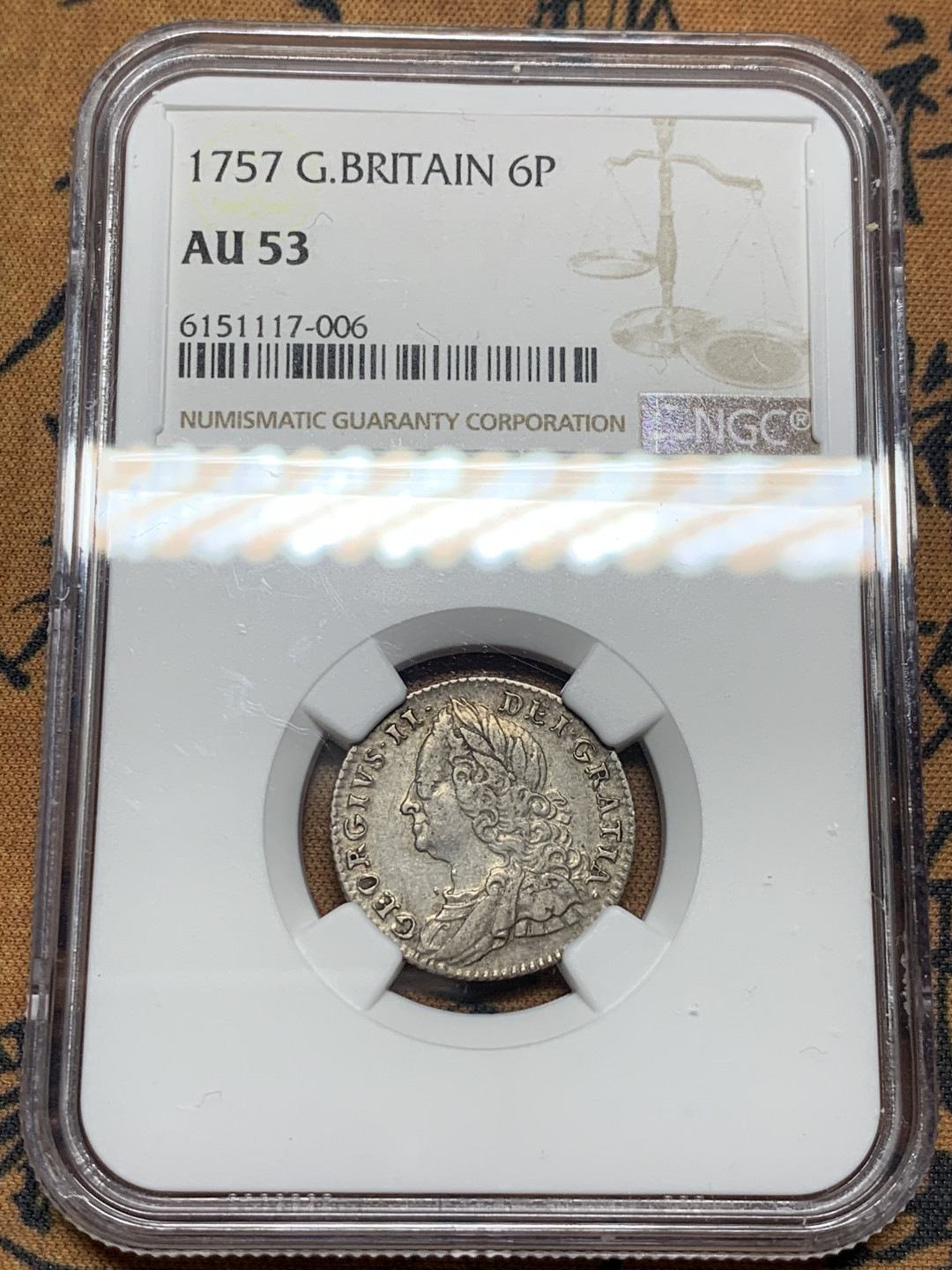 《竞宝斋》第28场-本周日，周一2场连拍（全场顺丰包邮） NGC AU53 英国 1757年 乔二水泡眼 6便士银币 难得细节 原味包浆 上AU的乔二都难得