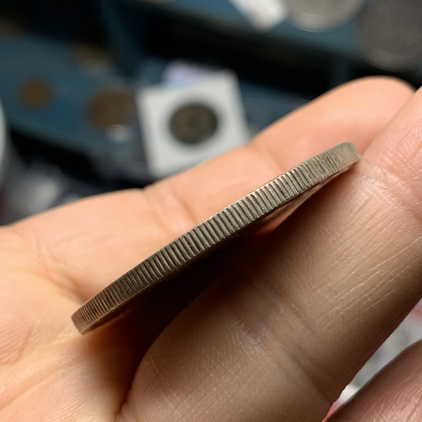 《竞宝斋》第28场-本周日，周一2场连拍（全场顺丰包邮） 埃及 1956年 自由战士 50皮亚斯特雷 大银币 原光好品 难得