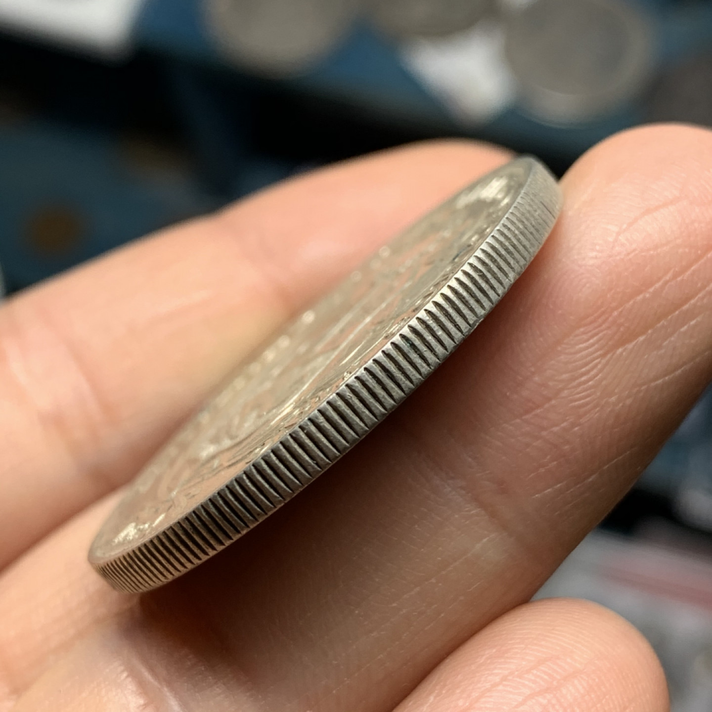 《竞宝斋》第28场-本周日，周一2场连拍（全场顺丰包邮） 秘鲁 1934年 坐人 1索尔 大银币 好品带光