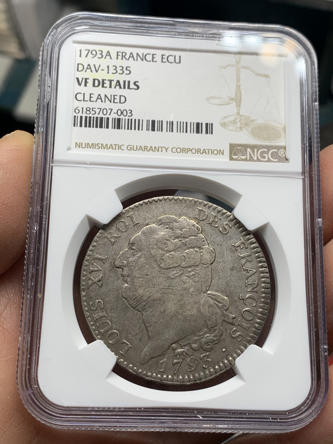 《竞宝斋》第28场-本周日，周一2场连拍（全场顺丰包邮） NGC 评级 法国1793年 路易十六 天使埃居 大银币 整体深打 人物清晰 这个评分也是高手