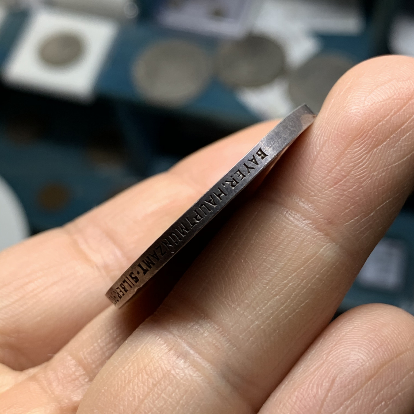 《竞宝斋》第28场-本周日，周一2场连拍（全场顺丰包邮） 德国1927年 兴登堡80大寿 5马克大银币章 欧洲包浆 一流品相