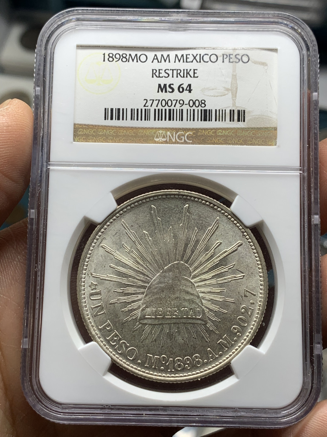 《竞宝斋》第28场-本周日，周一2场连拍（全场顺丰包邮） NGC-MS64 难得状态 1898年 墨西哥 直边鹰洋银元 后铸版