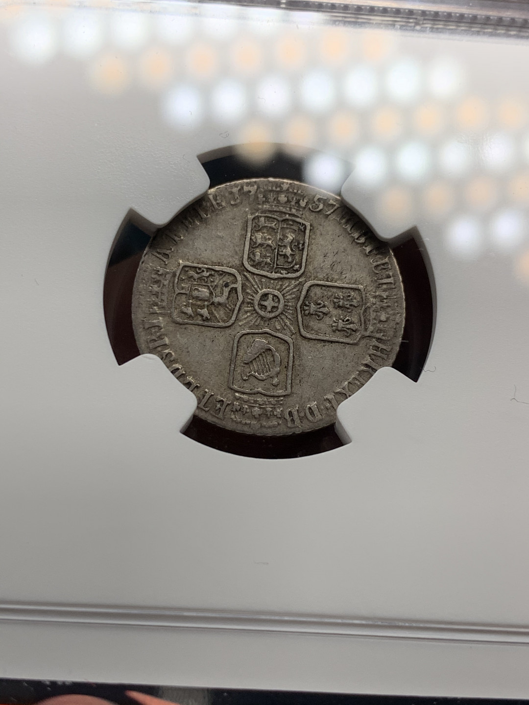 《竞宝斋》第28场-本周日，周一2场连拍（全场顺丰包邮） NGC AU53 英国 1757年 乔二水泡眼 6便士银币 难得细节 原味包浆 上AU的乔二都难得