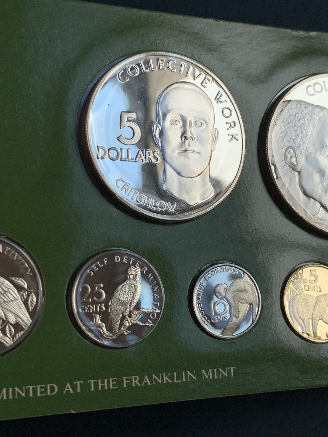 《竞宝斋》第28场-本周日，周一2场连拍（全场顺丰包邮） 原盒证书 圭亚那1976年 8枚套精制币 5元和10元都是银币 富兰克林造币厂