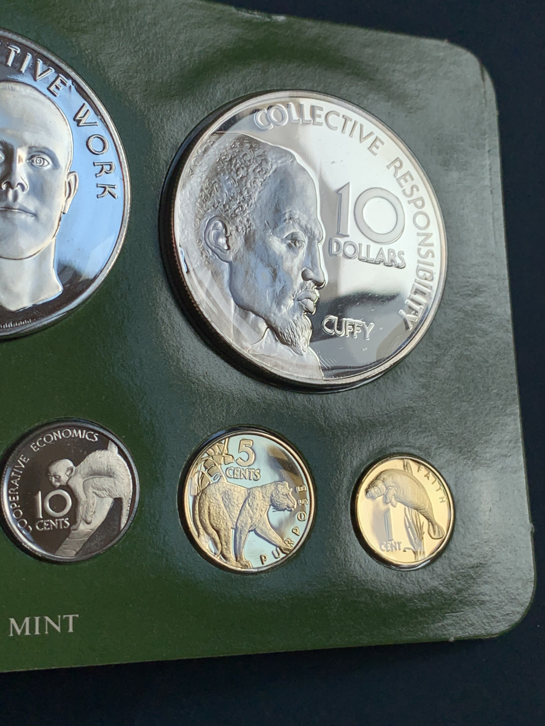 《竞宝斋》第28场-本周日，周一2场连拍（全场顺丰包邮） 原盒证书 圭亚那1976年 8枚套精制币 5元和10元都是银币 富兰克林造币厂