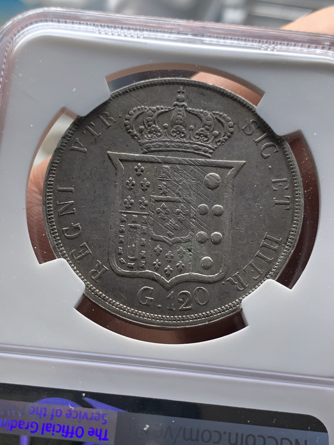 《竞宝斋》第28场-本周日，周一2场连拍（全场顺丰包邮） NGC XF45 意大利1853年 那不勒斯&西西里 120G 大银币 给分不易 基本都是D