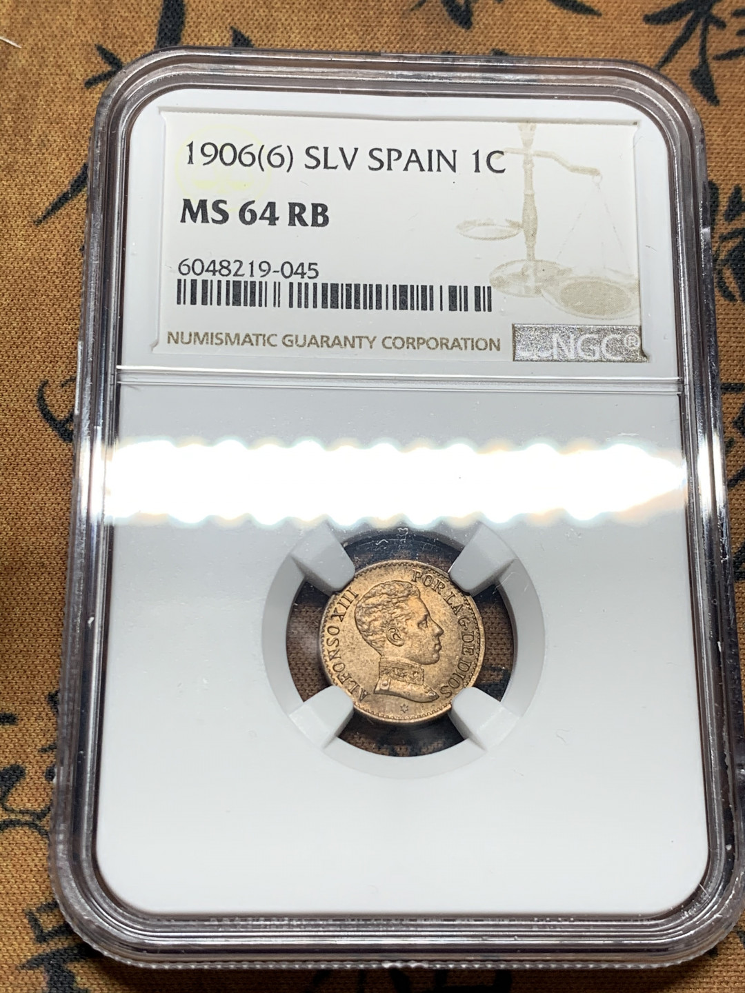 《竞宝斋》第28场-本周日，周一2场连拍（全场顺丰包邮） NGC MS64 西班牙 1906年 1分 铜币 历经100多年 保留出厂状态 铜币保存不易