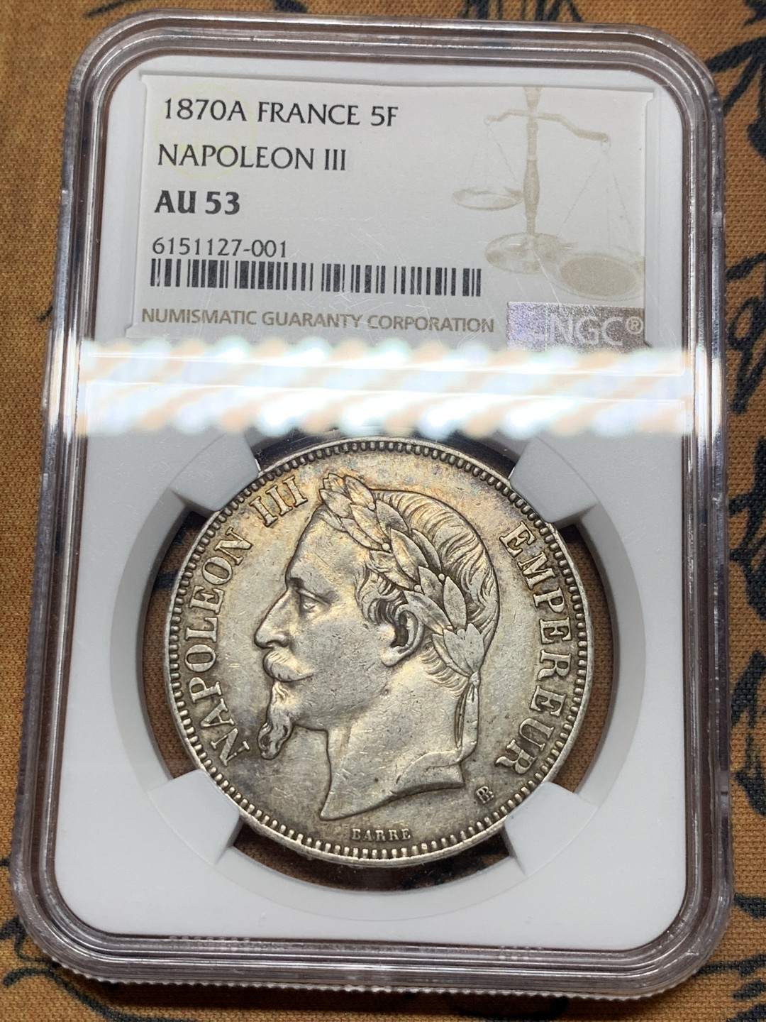 《竞宝斋》第28场-本周日，周一2场连拍（全场顺丰包邮） NGC AU53 原味好细节 法国 1870年 拿三 5法郎 大银币 花冠轻微磨损