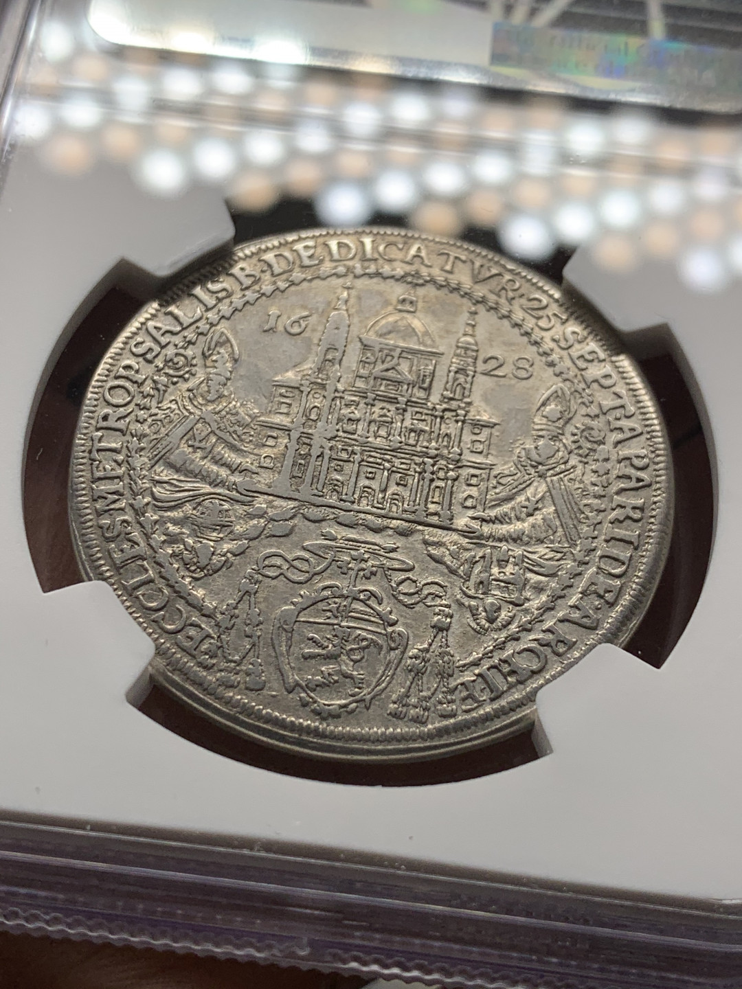 《竞宝斋》第28场-本周日，周一2场连拍（全场顺丰包邮） NGC 评级 神圣罗马帝国 1628年 萨尔茨堡 半泰勒银币 抬轿子的典范 稀少品种