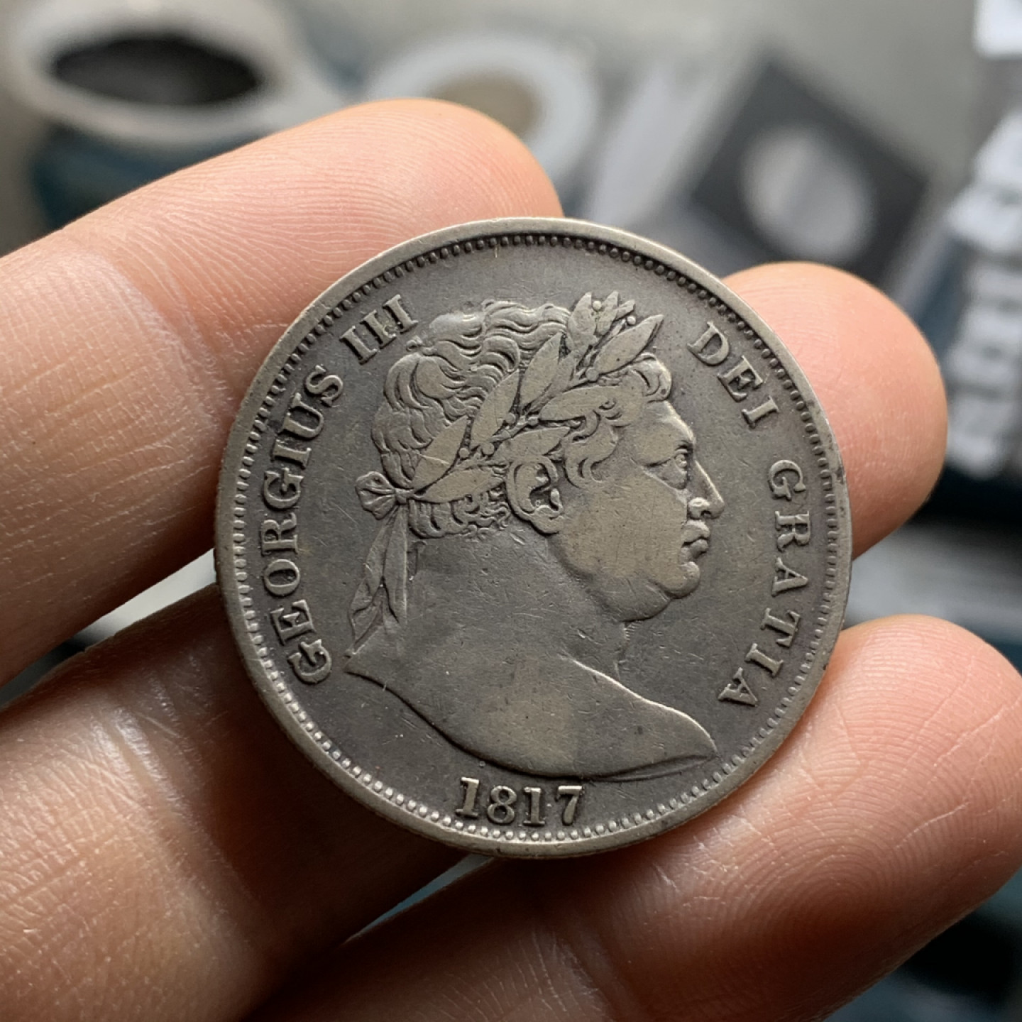 《竞宝斋》第28场-本周日，周一2场连拍（全场顺丰包邮） 原味好细节 英国 1817年 乔三 牛头半克朗 自然流通 状态保存的比较好